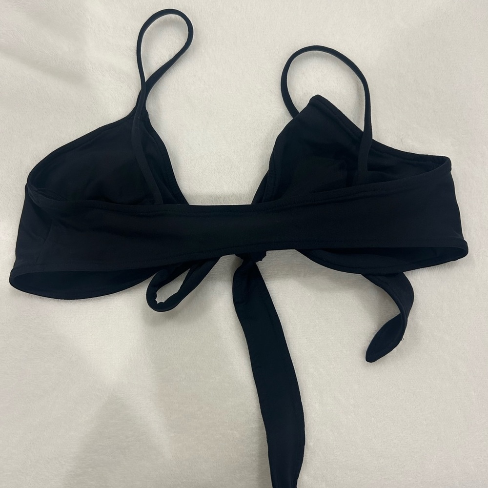 Black bikini top with tie - perfect for summer

Frankie’s for activity <3 - Picture 5 of 7
